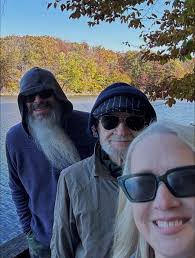 Just another Sunday fun day..." 🎶 🥾 🌲 🐶 ❤️ Scott Starling Nature  Preserve #sundayfunday #hikingwithdogs