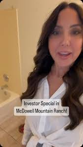 Christine Stidham's Instagram, Twitter & Facebook