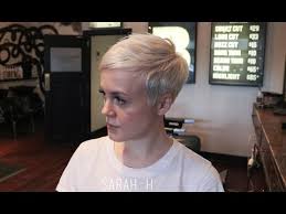 Combed down from the center, michelle's cowlick sprouts from the hairs growing from her crown. How I Get My Haircut Michelle Williams Inspired Pixie Cut Youtube