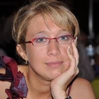 Florence Wolf's Instagram, Twitter & Facebook