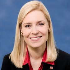 Elizabeth Hetrick's Instagram, Twitter & Facebook