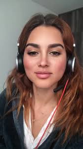 Emma Salas (@emmasalasb)