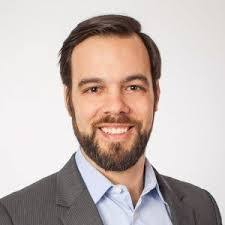 Robin Deutsch's Instagram, Twitter & Facebook