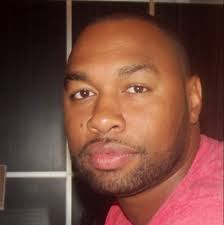 Robert Ringer (@comptonborn)