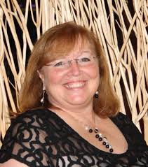 Ellen Plunkett's Instagram, Twitter & Facebook