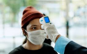 Ada beberapa faktor lain yang memengaruhi suhu badan, termasuk usia, jenis kelamin, jam pengukuran suhu, hingga tingkat aktivitas. Apakah Pemeriksaan Suhu Tubuh Efektif Menghentikan Penyebaran Virus Corona