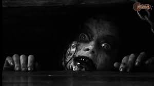 Ya, meski sosoknya tak terlihat namun makhluk halus atau hantu selalu jadi momok yang menakutkan bagi manusia. Status Wa Hantu Bikin Kaget Pt 3 Youtube