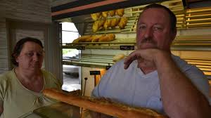 Habarcq Le Boulanger S Offusque De L Installation D Un Distributeur De Pain Dans La Commune