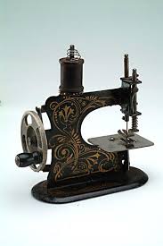 Antique Toy Sewing Machine In Working Condition Sewing Toys Sewing Antique Sewing Machines