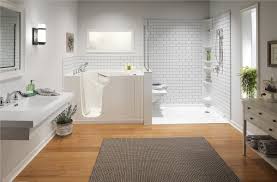 Kamar mandi merupakan bagian penting yang tak terpisahkan dalam mendesain rumah minimalis idaman yang berfungsi bukan hanya sekedar untuk mebersihkan diri saja tetapi juga estetika desain yang disesuaikan dengan keinginan agar kamar mandi minimalis anda berkesan nyaman dan bersih. 45 Desain Kamar Mandi Minimalis Modern Sederhana Cantik