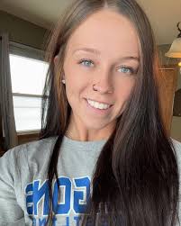 Selfie since i never post anything other then my handsome little boy. 💙🩵