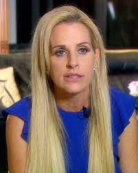 Former Mrs. Florida sentenced for stealing checks from her elderly mother