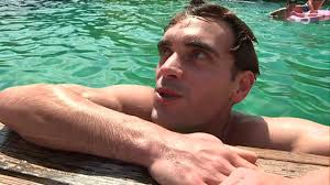 Succes De Frequentation Pour La Piscine Biologique De Rugles Eure Youtube