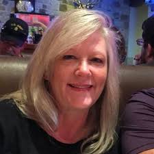 Ready to be inspired? Deric Thomas started his Core-Mark career over  fourteen years ago as a Full Case Selector. Today, he is a Transportation  Manager at Core-Mark Forrest City. With a desire