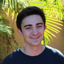 Alex Makris (@acm15c)