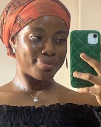 Every day has been my little reminder of how beautiful life really is✨ I've  been here, smiling over the little but not so little things and learning  not to stress what's beyond