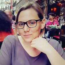 Sarah Corn (@Sarah_E_Corn)