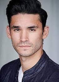 Louis Lay's Instagram, Twitter & Facebook