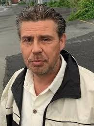 Scott Martell's Instagram, Twitter & Facebook