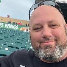 Mark Norton's Instagram, Twitter & Facebook