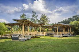 The perdana botanical garden, formerly known as taman tasik perdana or lake gardens, is situated in the heritage park of kuala lumpur. Check Out This Gorgeous Bamboo Pavilion In The Perdana Botanical Gardens Expatgo