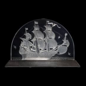 Изделия музея Lalique Lalique, Лалика, духов, производства, музея, ювелирных, представлены, Музей, собственной, Музеем, флаконов, времени, раздел, Представлены, коммуне, изделий, также, творчества, несколько, изделия