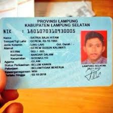 Bingung cari nama olshop yang keren dan nama toko unik? Unik 8 Nama Ktp Nyeleneh Dan Nggak Biasa Di Indonesia Dailysia