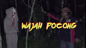 Dijahilin pocong seram di tangga kosan. Wajah Pocong Sesungguhnya Ketika Di Buka Youtube