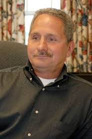 Robin Skiles's Instagram, Twitter & Facebook