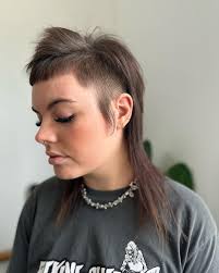 This mullet as alllllll business 🤩 we love it when @jimithehairguy gets  creative!