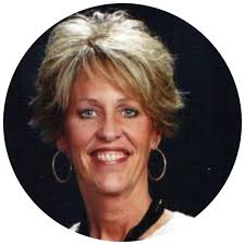 Kim Hinrichsen's Instagram, Twitter & Facebook