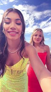 Hope Hare's Instagram, Twitter & Facebook