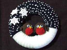 The photo above © winwick mum. Crochet Winter Wreath By Helen