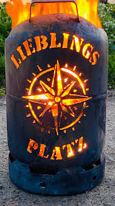 Lieblingsplatz Am Feuer Feuertonnen Schone Beleuchtung Feuer