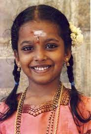 Indien ist das größte land in südasien und nach china das bevölkerungsmäßig zweitgrößte land der welt. L Inde Merveilleuse Jolie Petite Indienne Enfant Du Monde Cheveux D Enfant Portrait Enfant