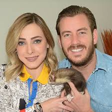 Juan Diego Covarrubias y Edna Monroy están divorciados ..., según dicen  ....dejó a su esposa porque no puede tener hijos , ellos se sometieron a un  tratamiento de fertilidad pero no funcionó ,