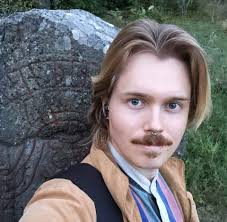 THE WAIT IS OVER. GM Dariusz Swiercz has completed his 1.d4 repertoire! GM  Dariusz Swiercz is a Polish-born former World Junior Champion currently  representing America. With a peak rating of over 2650,