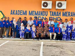 Jalan kampung kursial, 17500, tanah merah, 17500 tanah merah, kelantan. Akademi Memandu Tanah Merah Jeli Sdn Bhd Posts Facebook