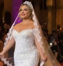 Aunque quisiéramos una boda chica, no se podría. Se Caso Chiquis Rivera People En Espanol
