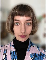 Molly Cohen's Instagram, Twitter & Facebook