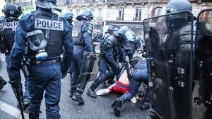 De 7 beste herberger i paris, frankrike. Tiotusentals Protesterade Mot Ny Sakerhetslag I Frankrike Demonstranterna Uttryckte Ocksa Ilska Mot Coronarestriktioner Utrikes Svenska Yle Fi