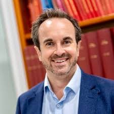 Daniel Hardiman's Instagram, Twitter & Facebook