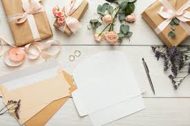 Wie wäre es zum danke sagen als geschenk mit einem unglaublich schmackhaften candle light oder lass sie zum danke sagen als geschenk ein vorzügliches weinseminar ausprobieren. 4 Hilfreiche Tipps Fur Geschenke Nach Der Hochzeit