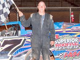 Larry Timms takes Hartwell Crate Late Model victory