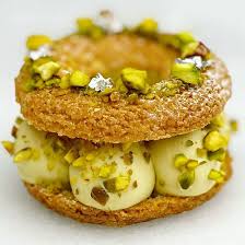 4 978 Me Gusta 23 Comentarios Pastry Academy Of Elite Pastry Academy Of Elite En Instagram Pistachio Whipped Ganache Paris Brest Pralines