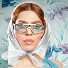 Listen to playlists featuring charli xcx