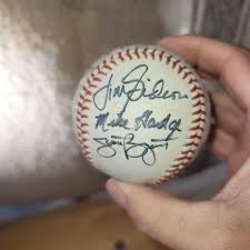 Found in abandoned storage unit. Need some.help figuring put if it's a team  or just random signatures. Thanks