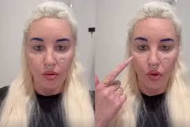Amanda Bynes Thinks 'Nobody Cares If People Have Face Tattoos' Anymore?!  Um...