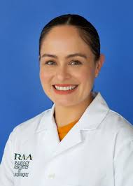 Lorena Garza's Instagram, Twitter & Facebook