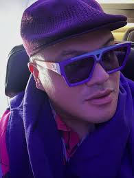 Off to LA for a few days. No concerts. No work. Just play. @alaskaair  @manuhealii @allanbcoolpea @mauidiversjewelry @lahainajewelry